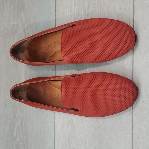 Gentle Souls by Kenneth Cole Eugene 2 Loafer Slip on flats shoes sz 9M - Picture 3 of 13